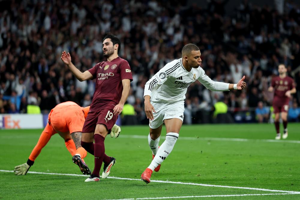 其中裁判员 其中裁判员